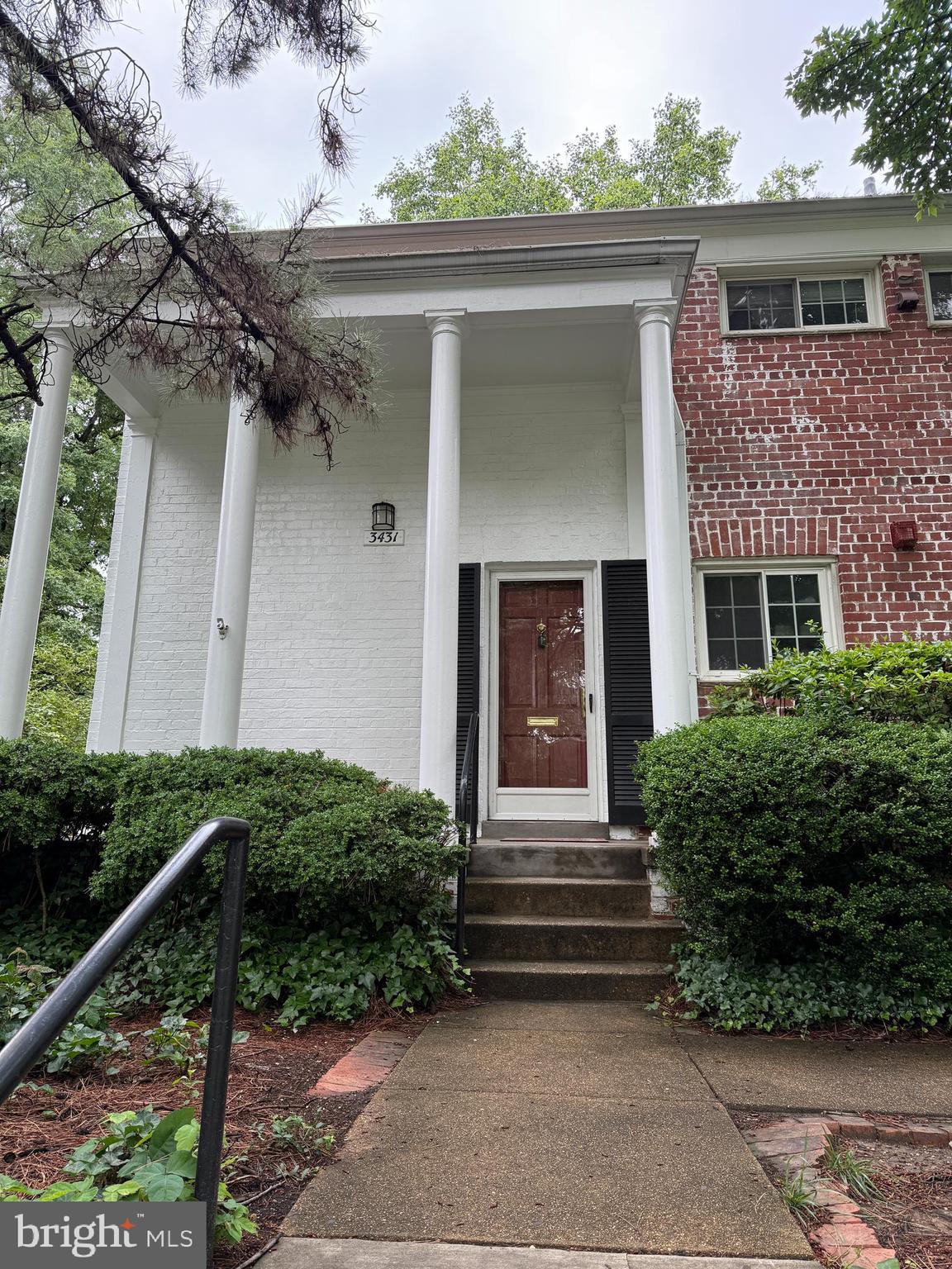 PARKFAIRFAX - Residential Lease