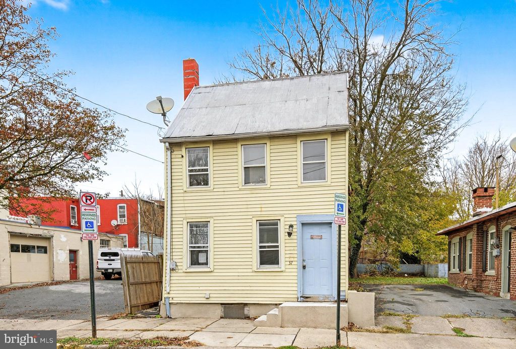 Photo of 37 E Filbert Street, LANCASTER, PA 17603 (MLS # PALA2079968)