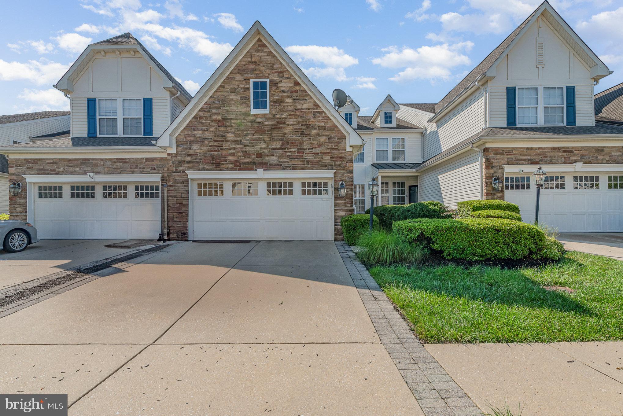 417 AZRA COURT