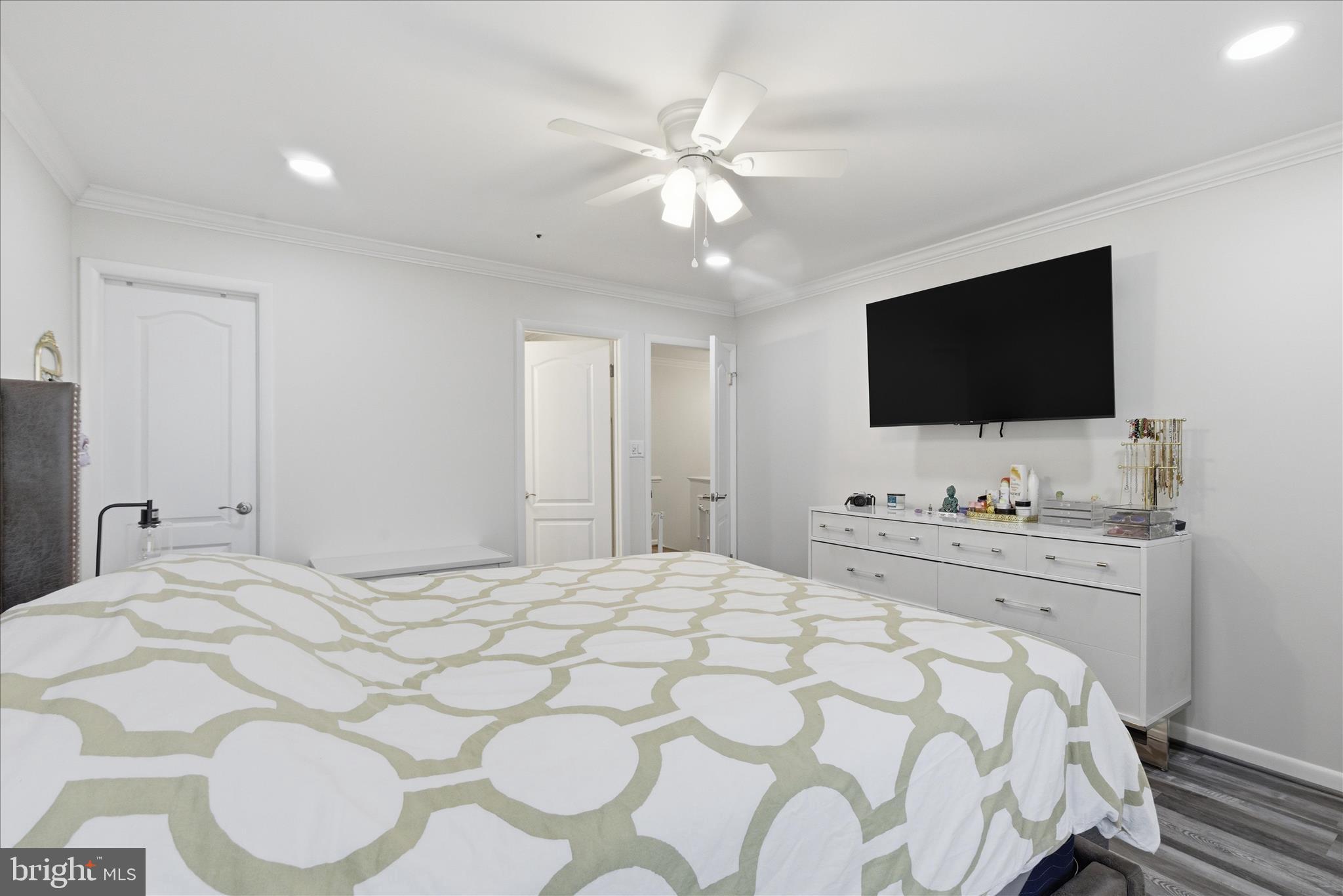 DEVON HILLS CONDO - Residential