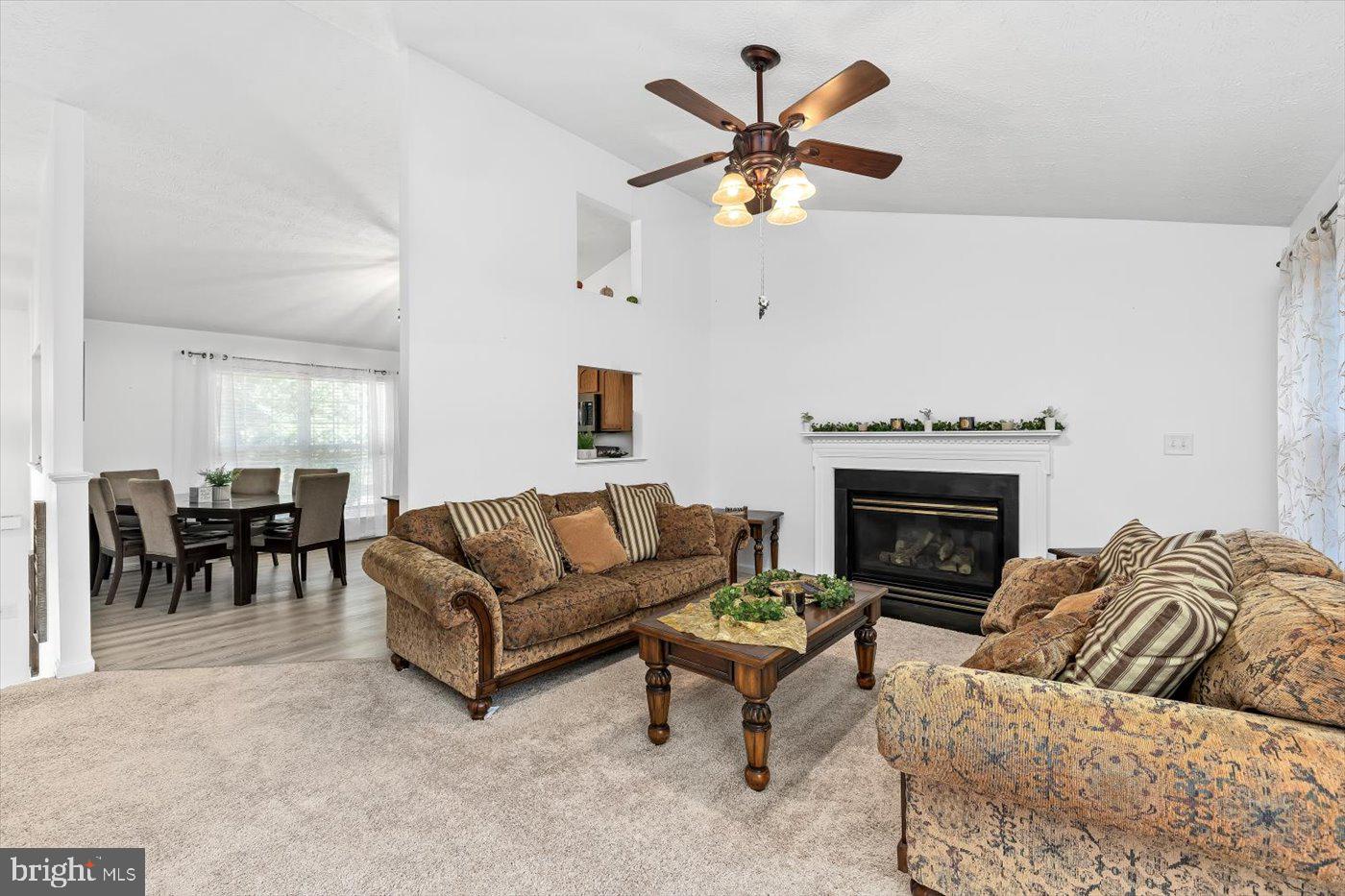 LAKE LAND OR - Residential