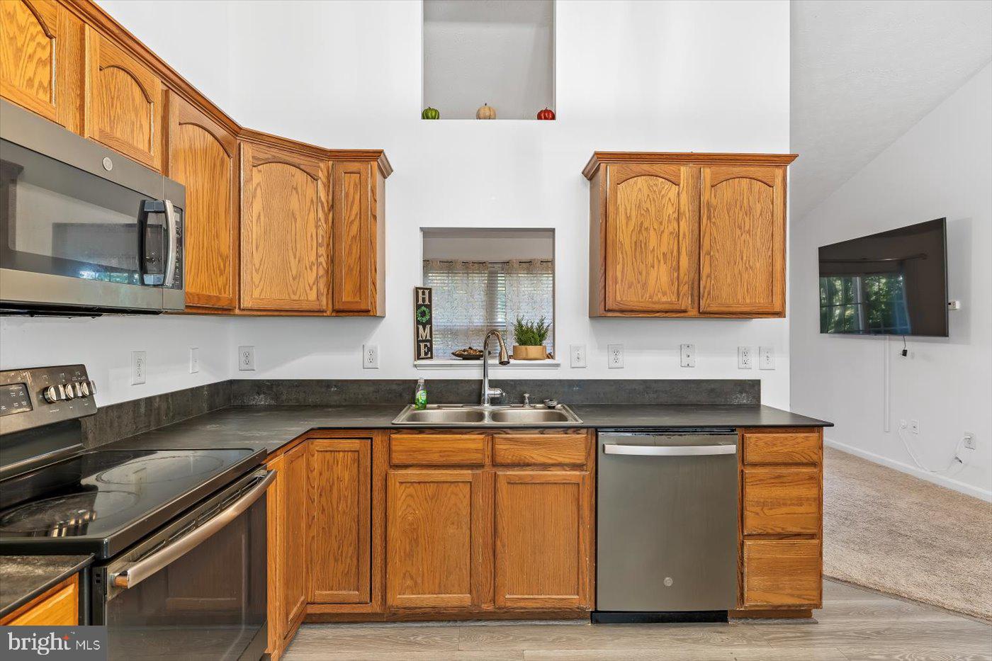 LAKE LAND OR - Residential