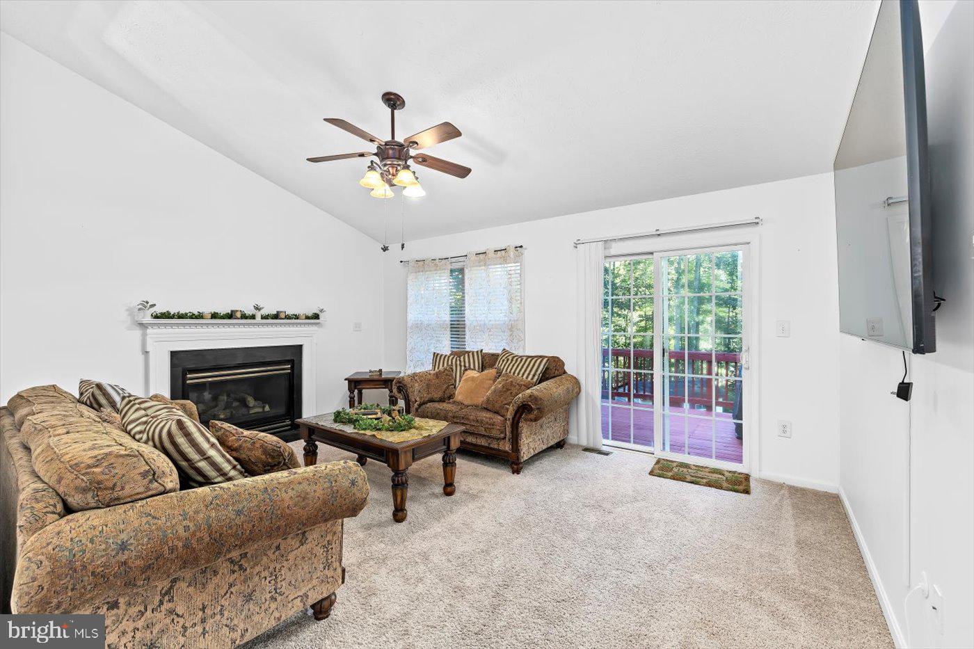 LAKE LAND OR - Residential