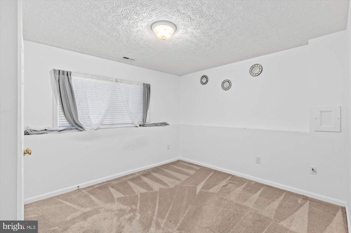 LAKE LAND OR - Residential