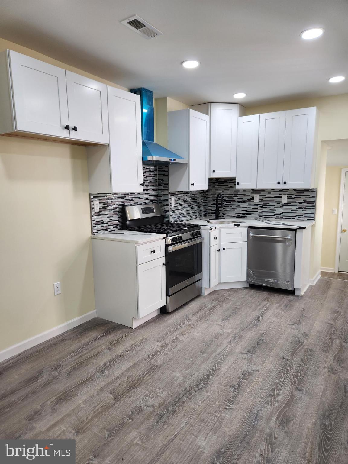 GERMANTOWN - Residential