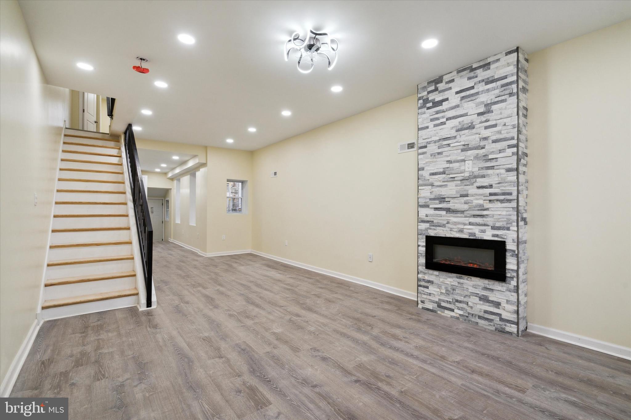 GERMANTOWN - Residential