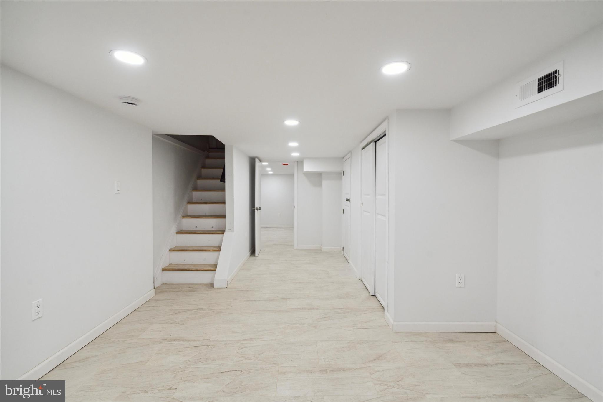 GERMANTOWN - Residential