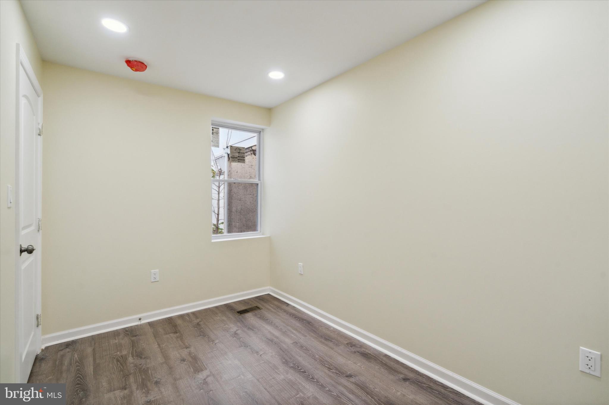 GERMANTOWN - Residential