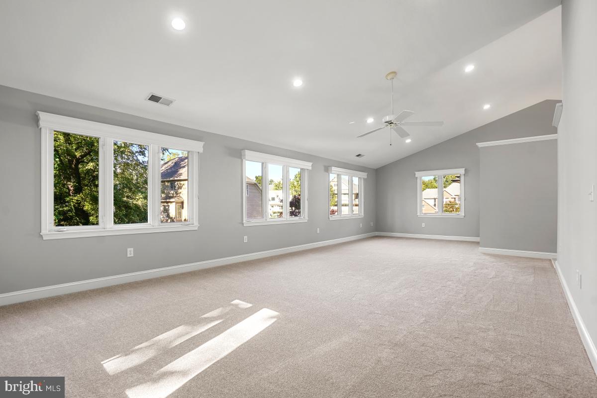 STONELEIGH - Residential