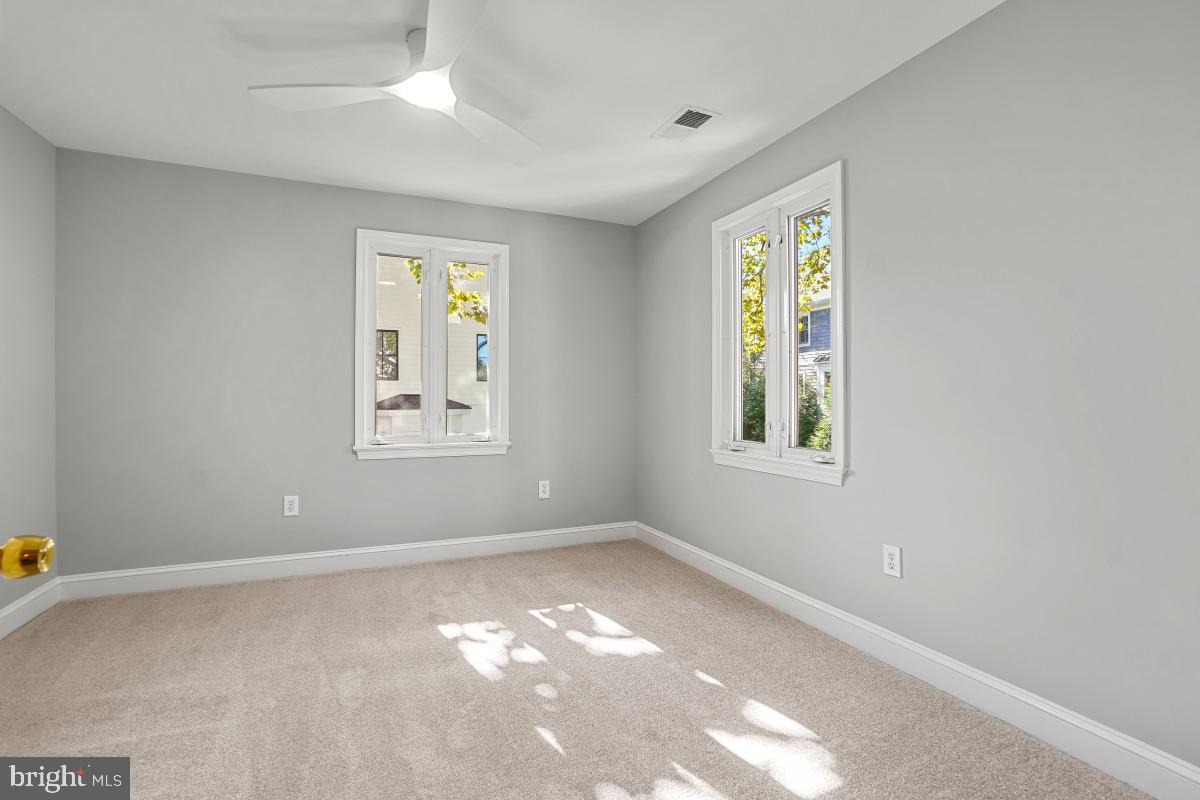 STONELEIGH - Residential