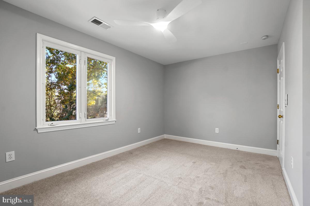 STONELEIGH - Residential