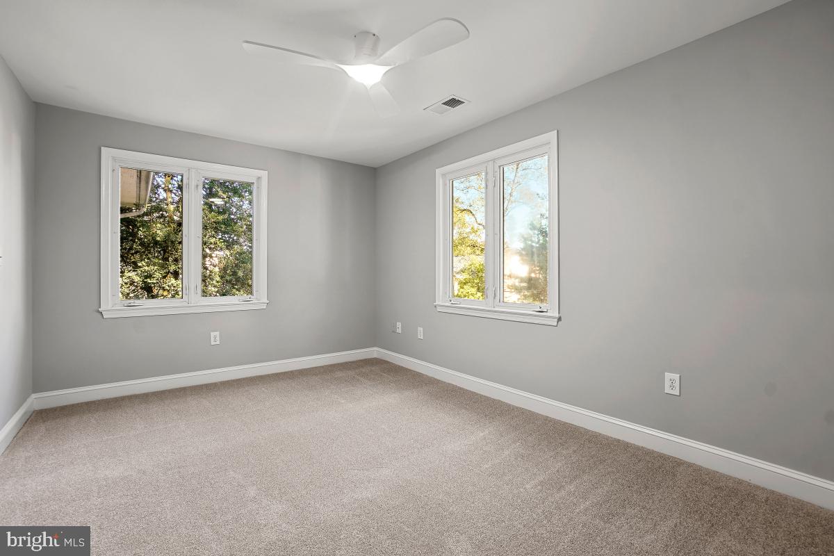 STONELEIGH - Residential