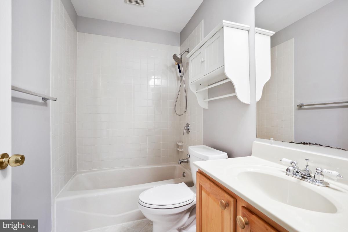 STONELEIGH - Residential