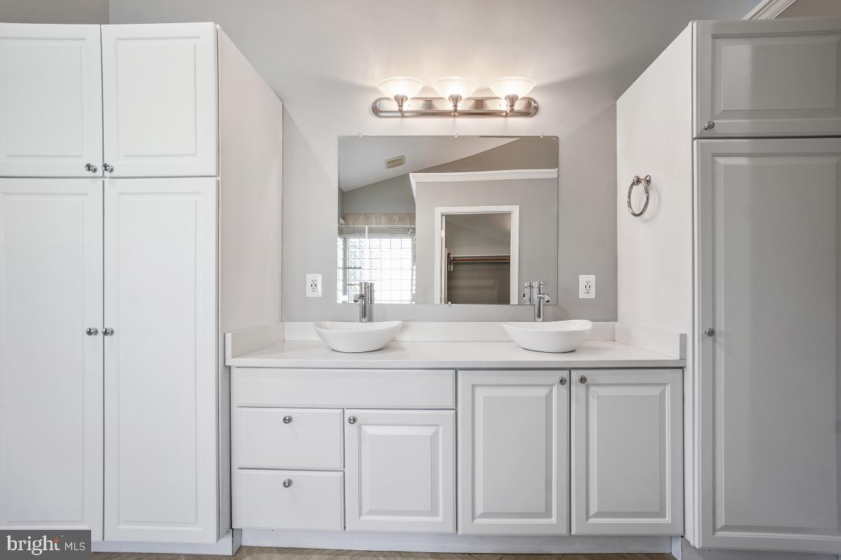 STONELEIGH - Residential