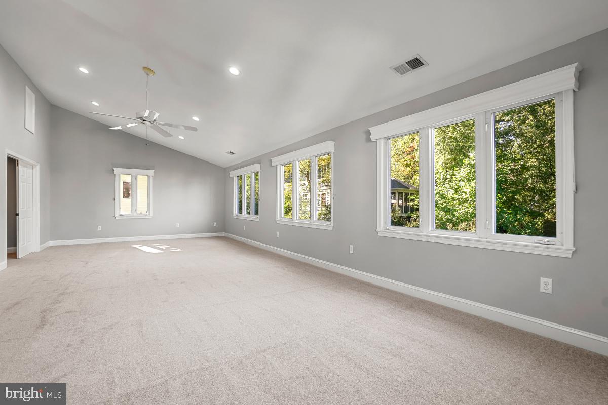 STONELEIGH - Residential