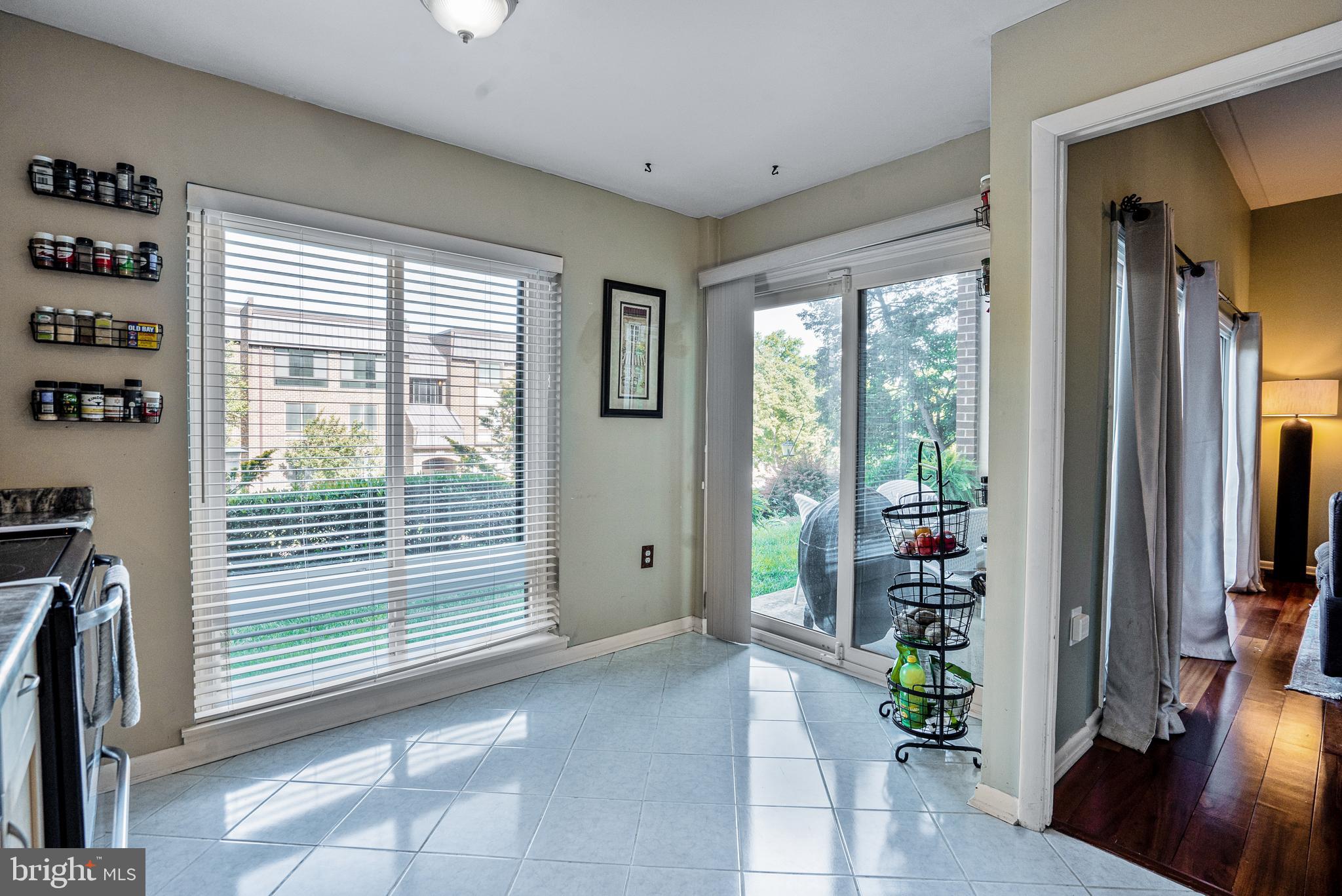 128 ROBERTS LANE 100