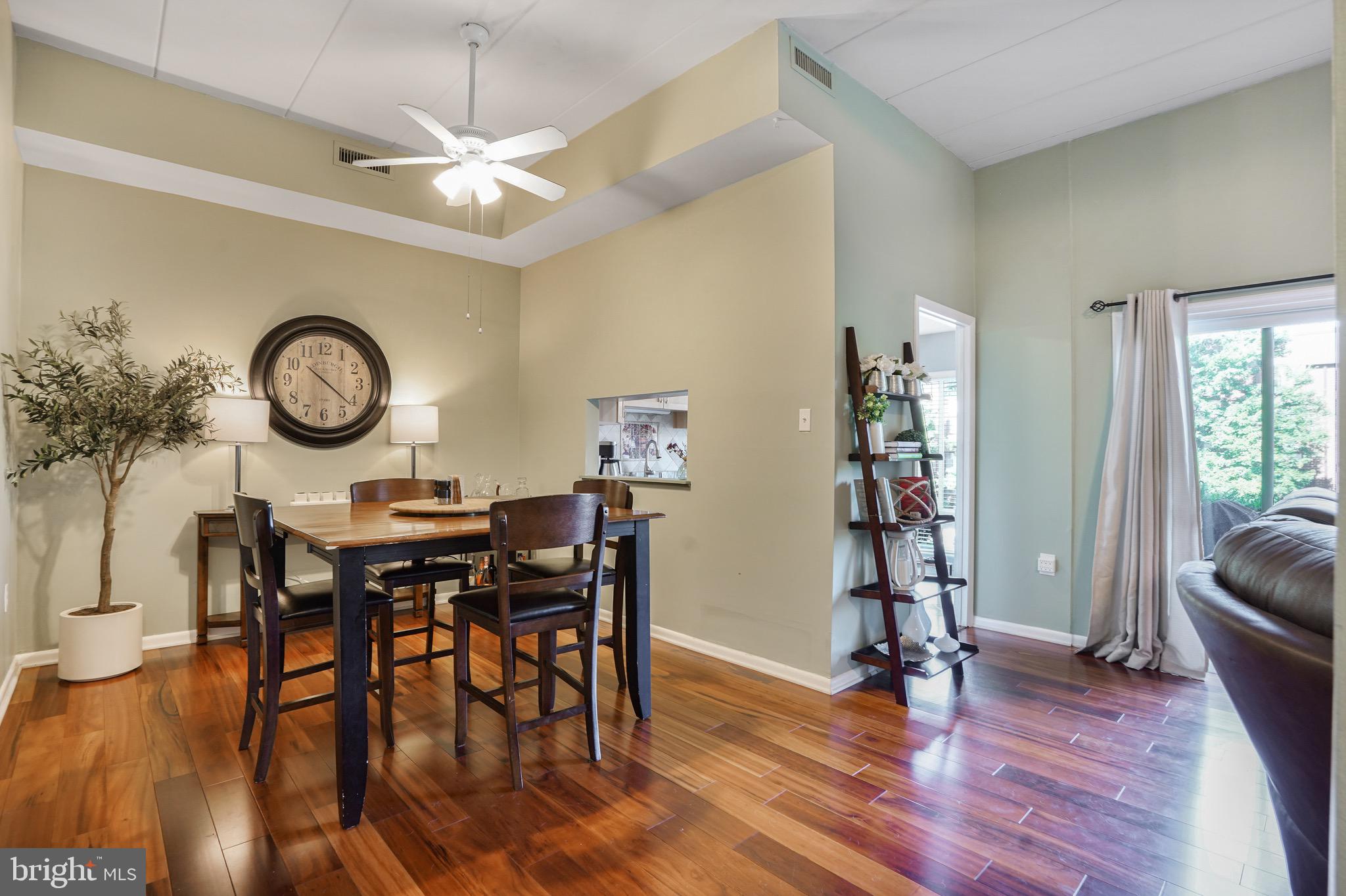 128 ROBERTS LANE 100