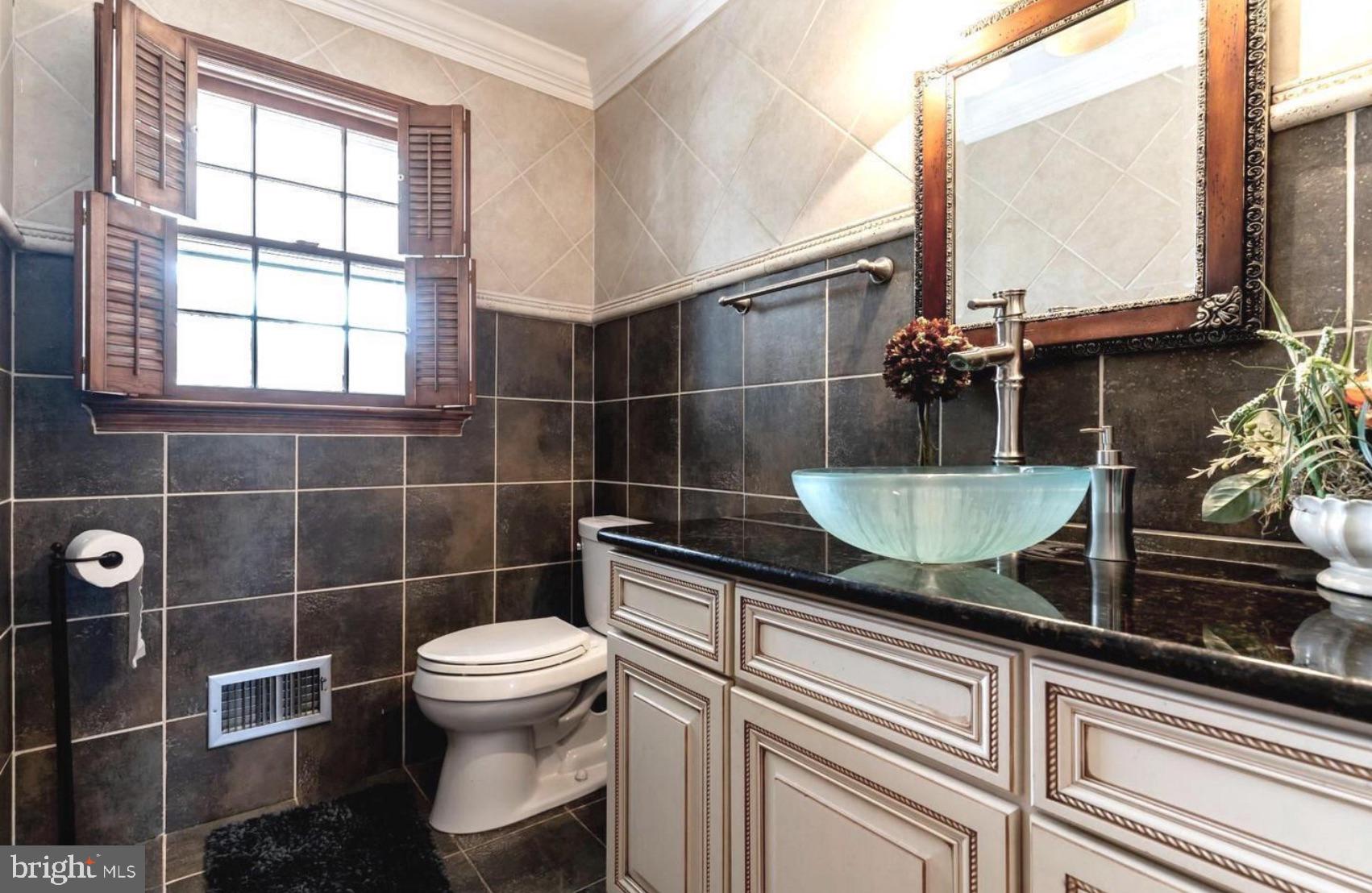 CLARKSBURG OUTSIDE - Residential