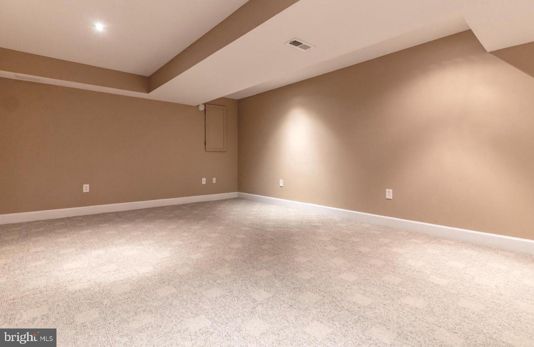 CLARKSBURG OUTSIDE - Residential