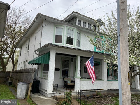 Townhouse For Sale - 361 E Piccadilly Street<br/> WINCHESTER, VA 22601