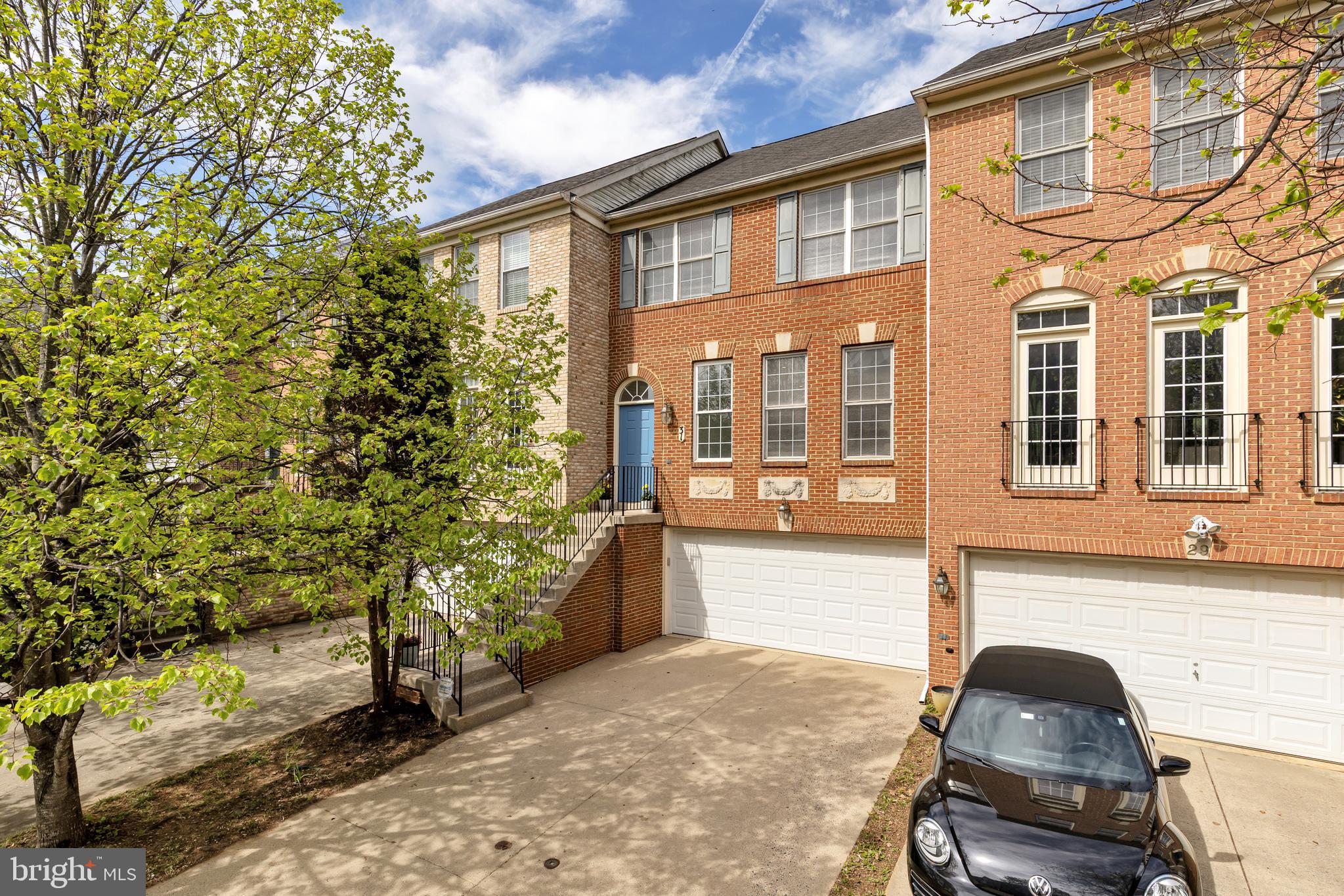 WILLOWS OF POTOMAC - Residential