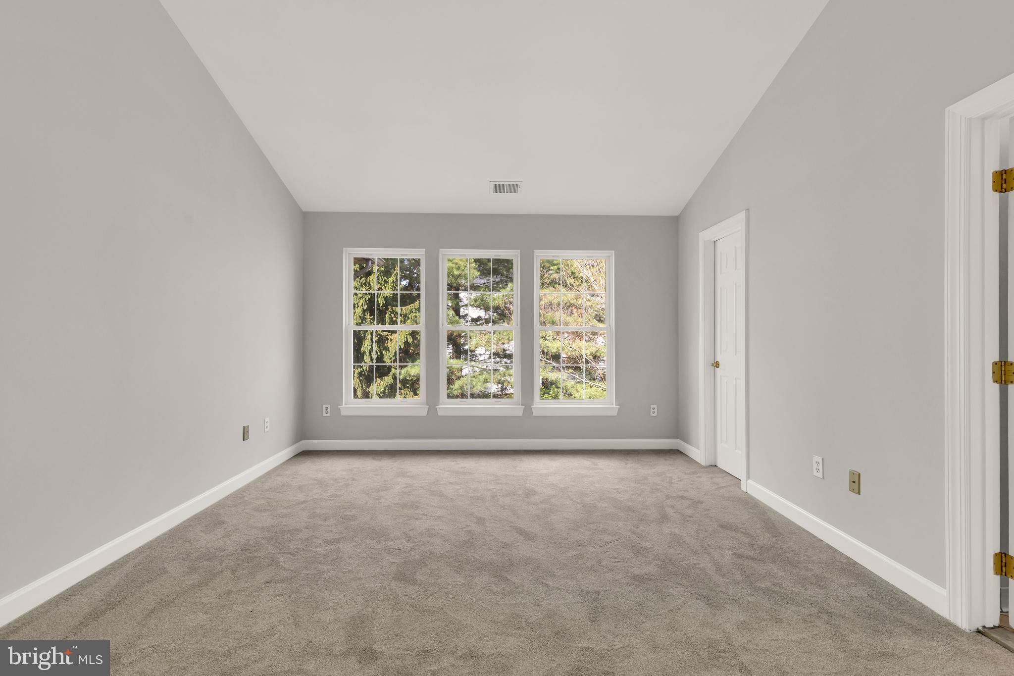 WILLOWS OF POTOMAC - Residential