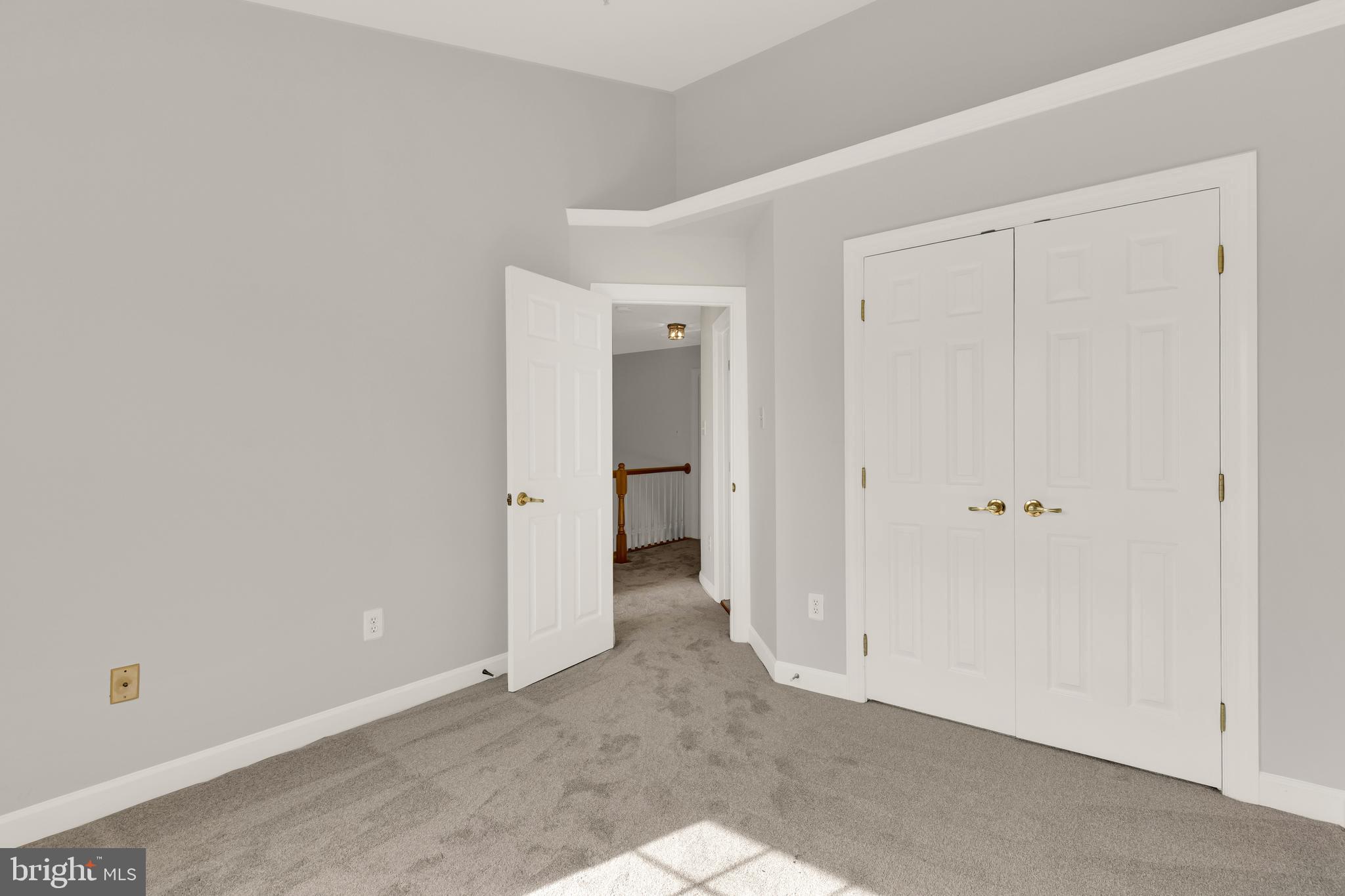 WILLOWS OF POTOMAC - Residential