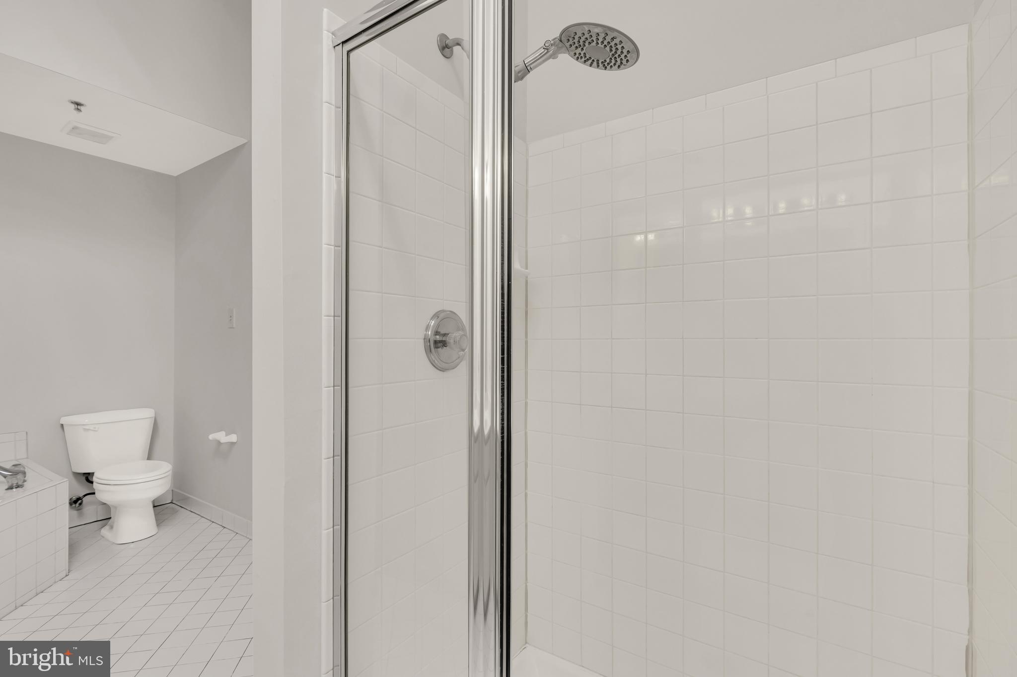 WILLOWS OF POTOMAC - Residential