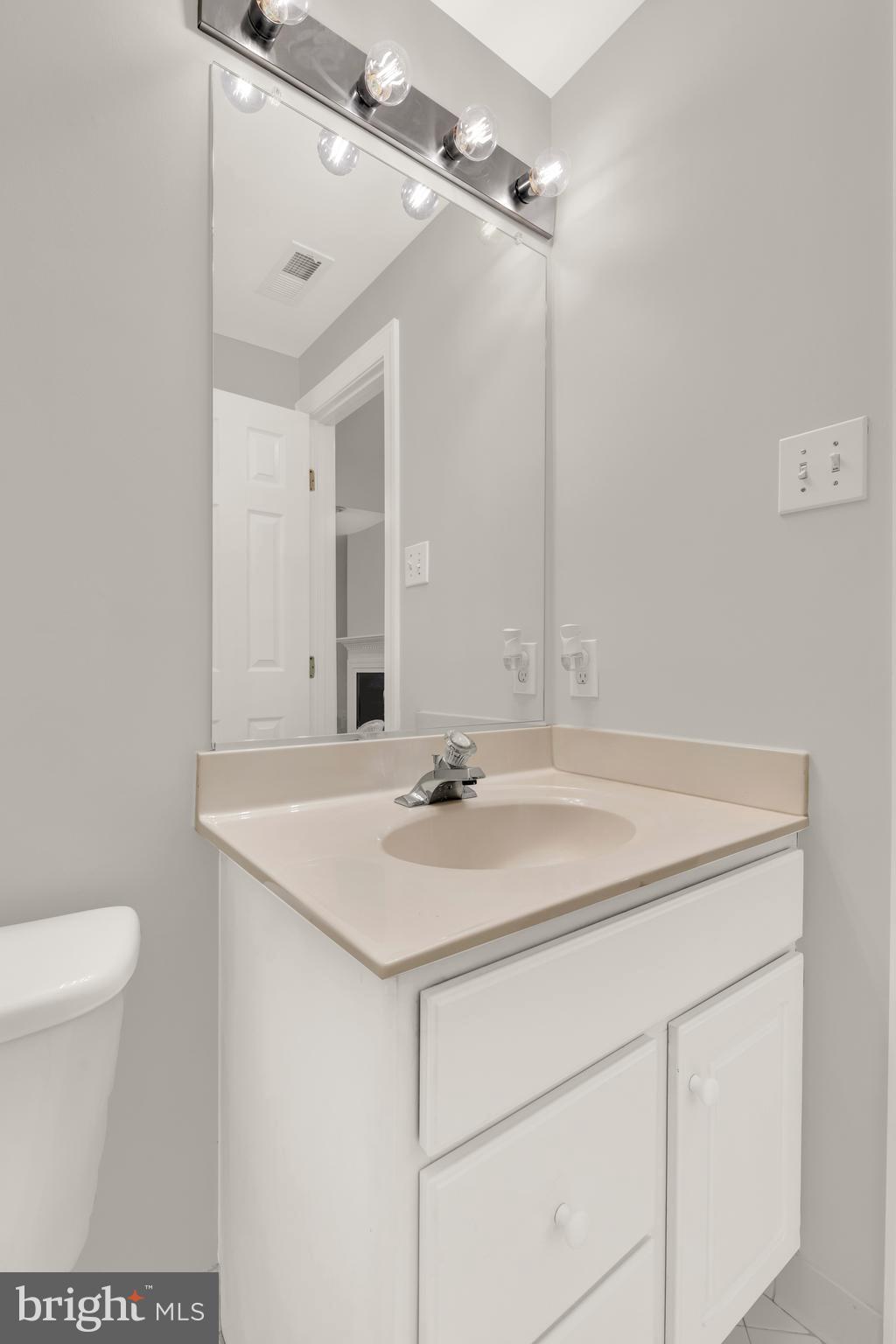 WILLOWS OF POTOMAC - Residential