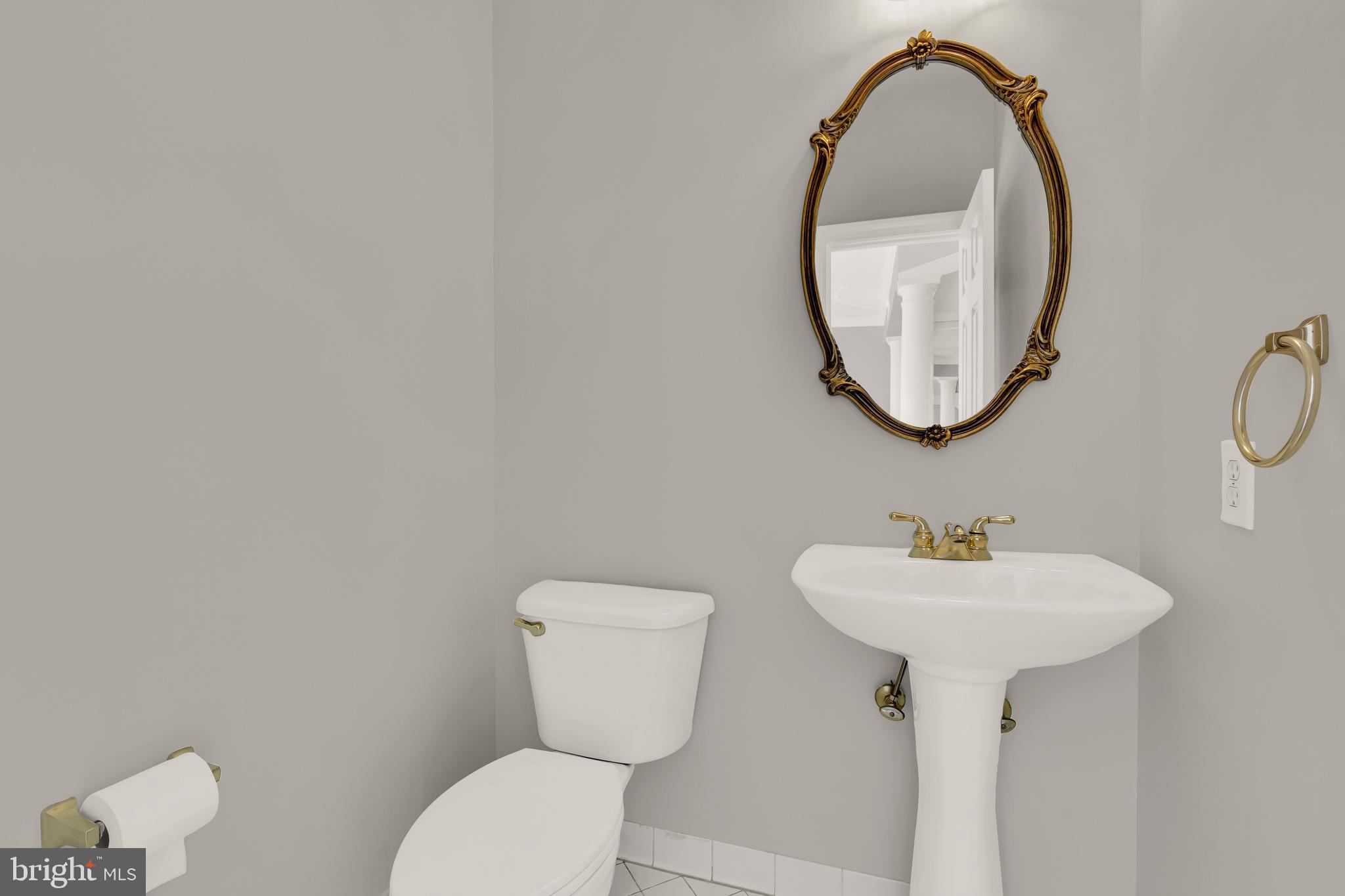 WILLOWS OF POTOMAC - Residential