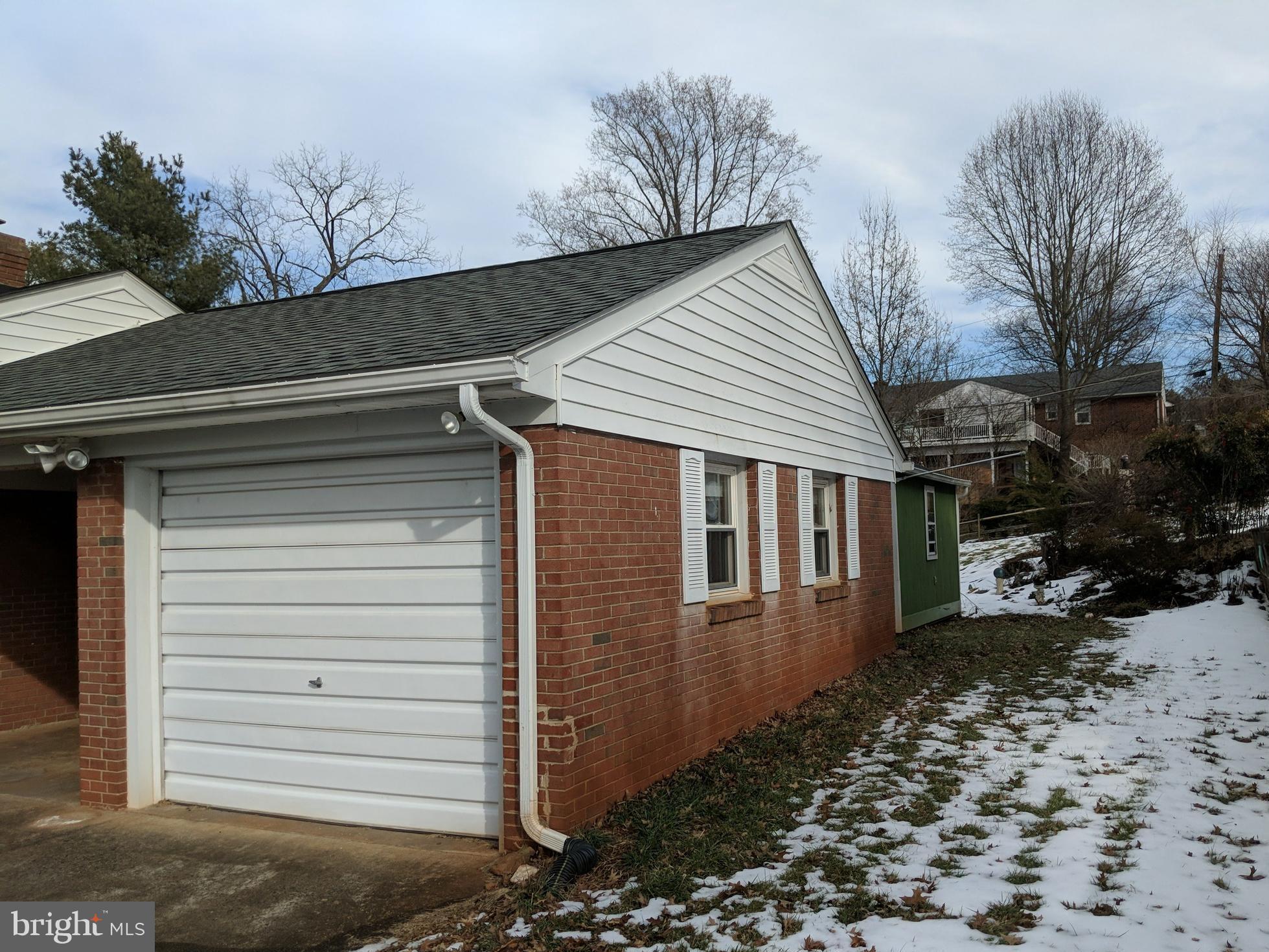 OAKLAWN - Residential