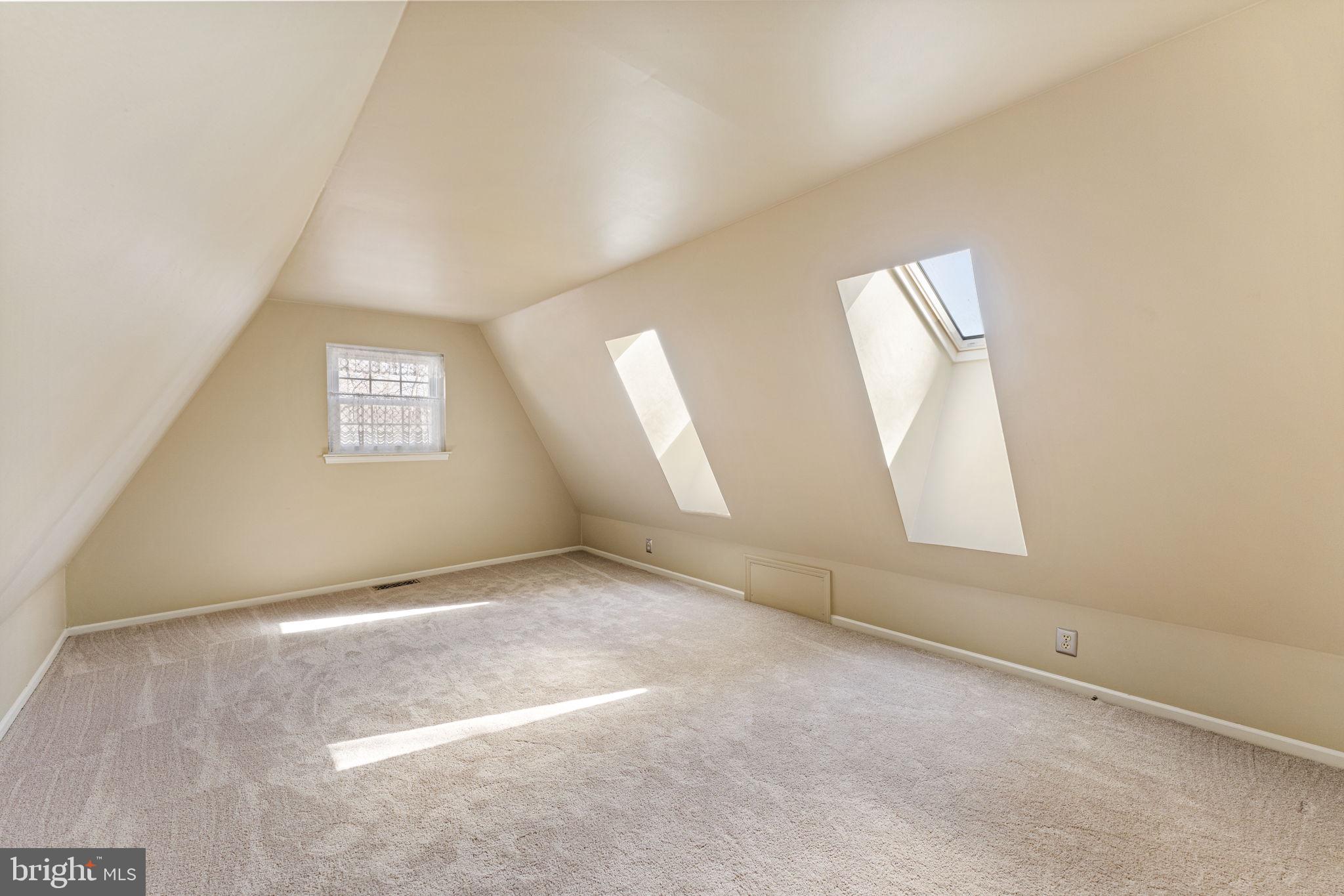 WEATHERSTONE - Residential