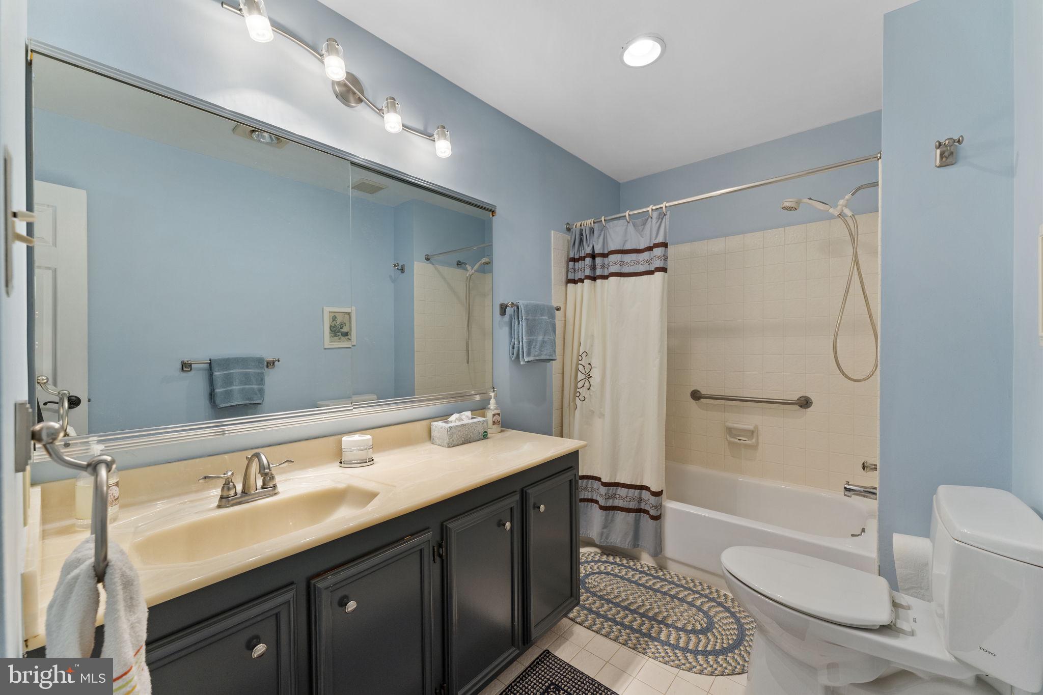 WEATHERSTONE - Residential