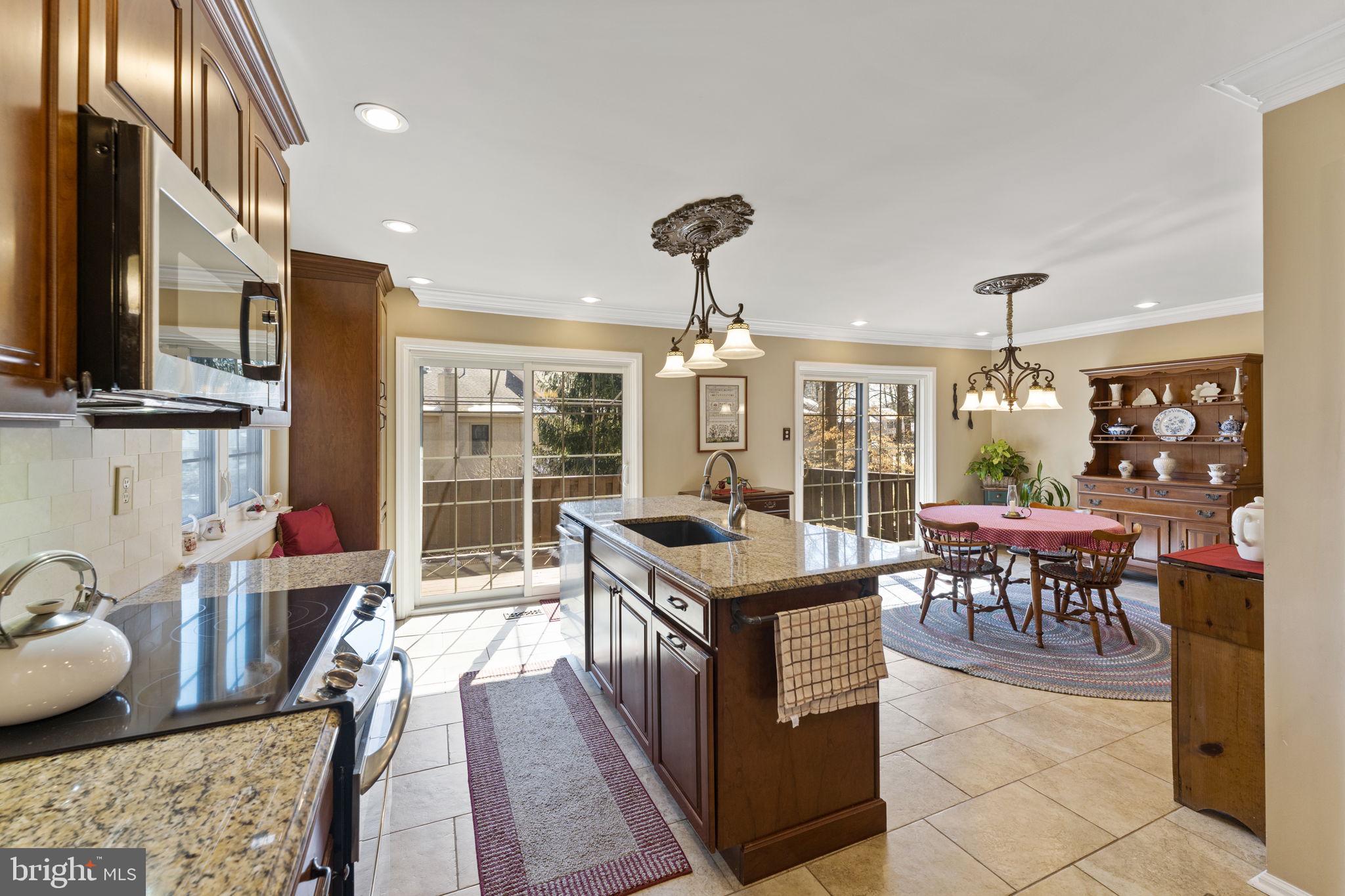 WEATHERSTONE - Residential