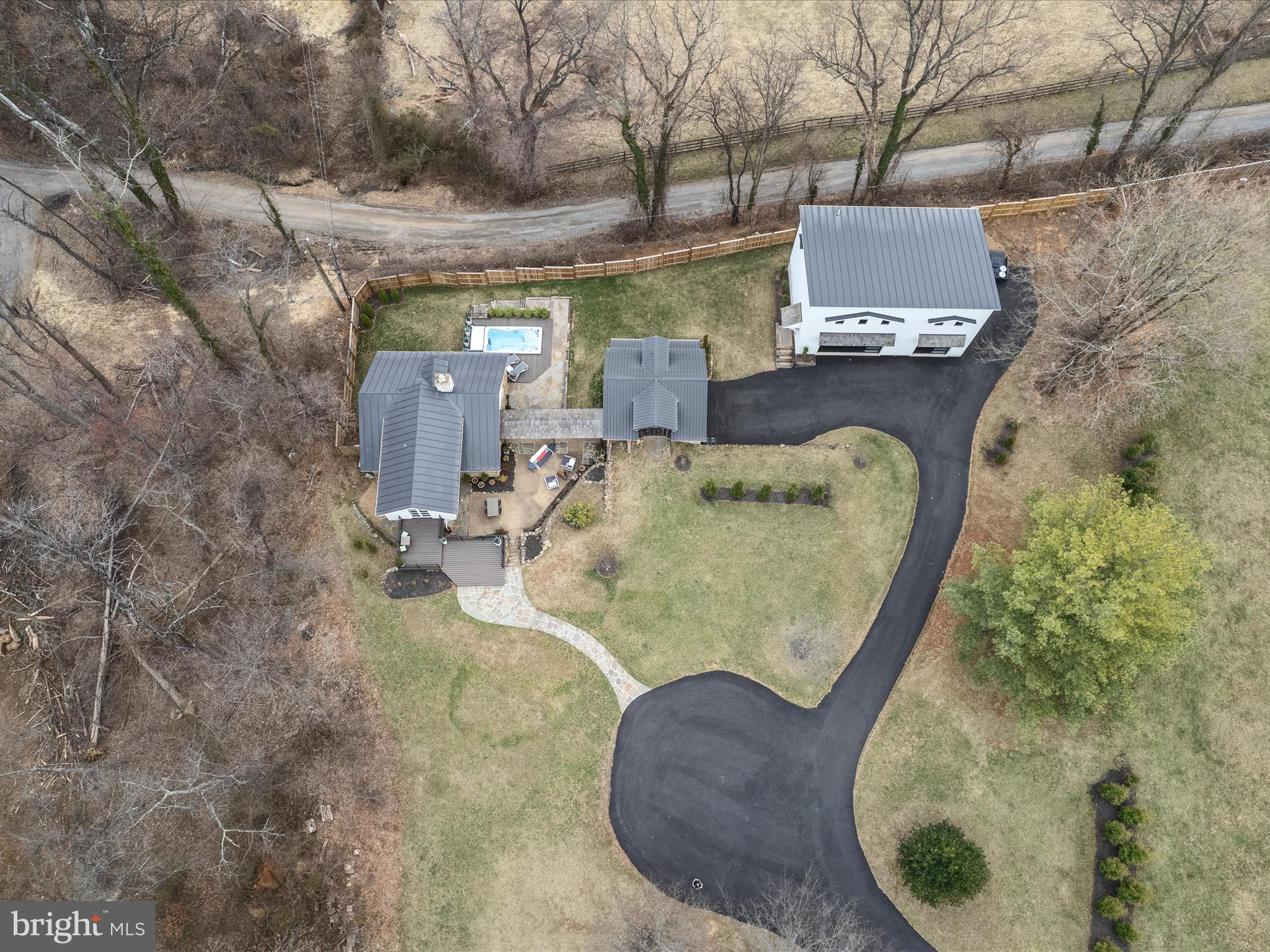 STONELEIGH - Residential