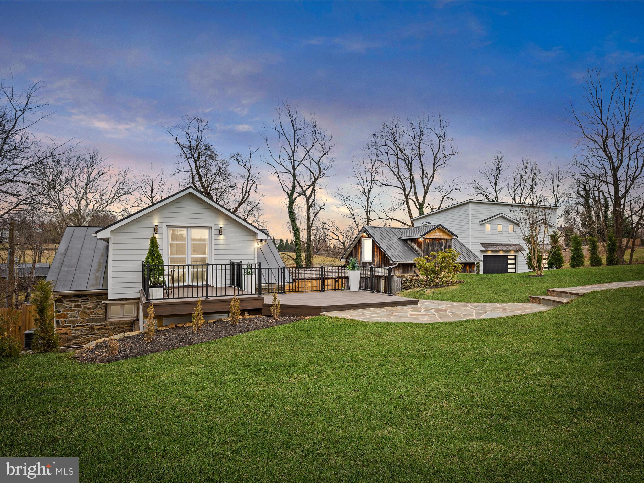 STONELEIGH - Residential