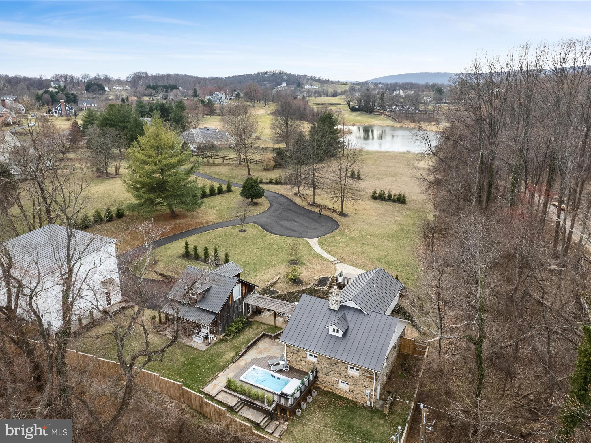 STONELEIGH - Residential