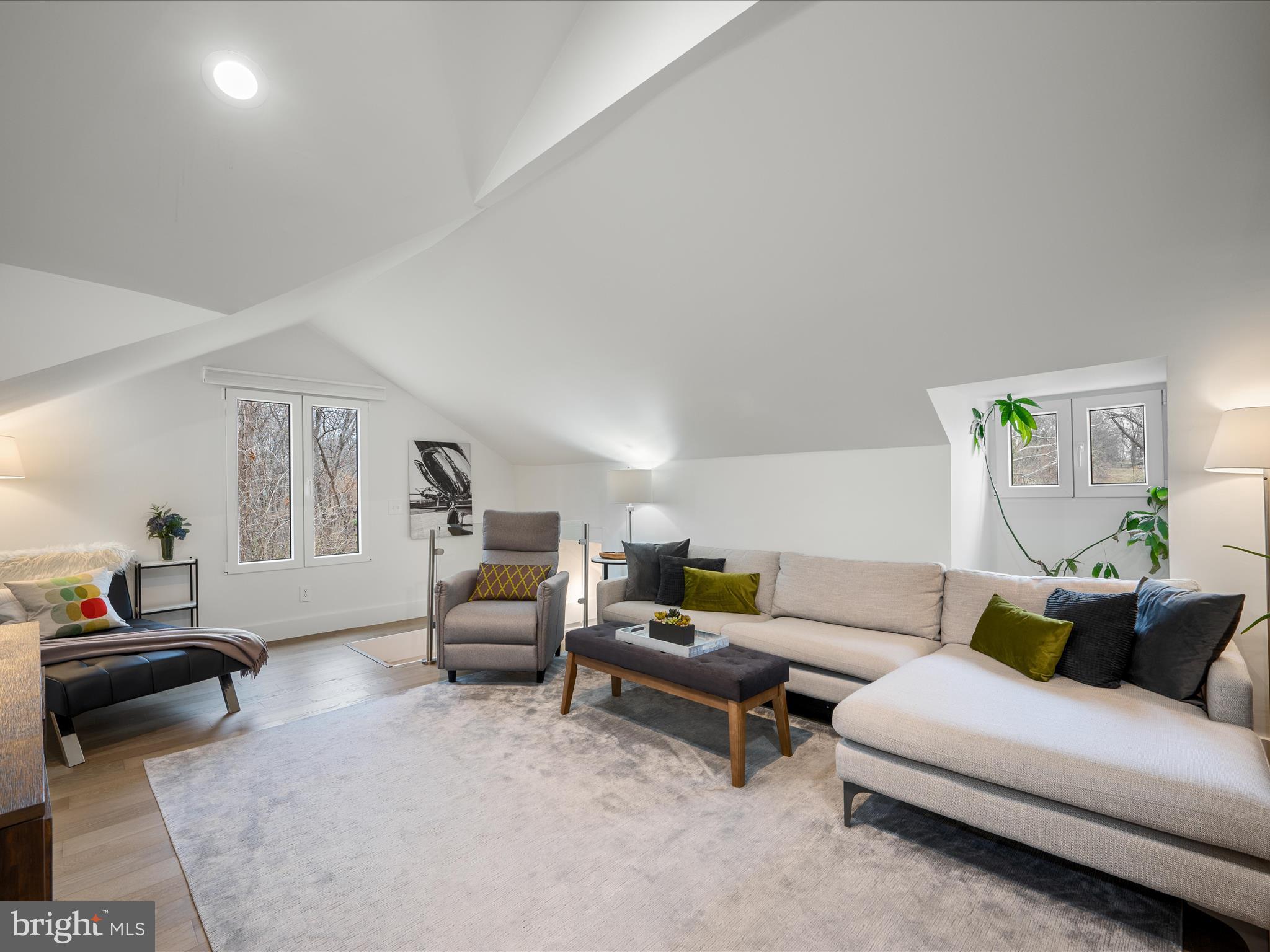 STONELEIGH - Residential