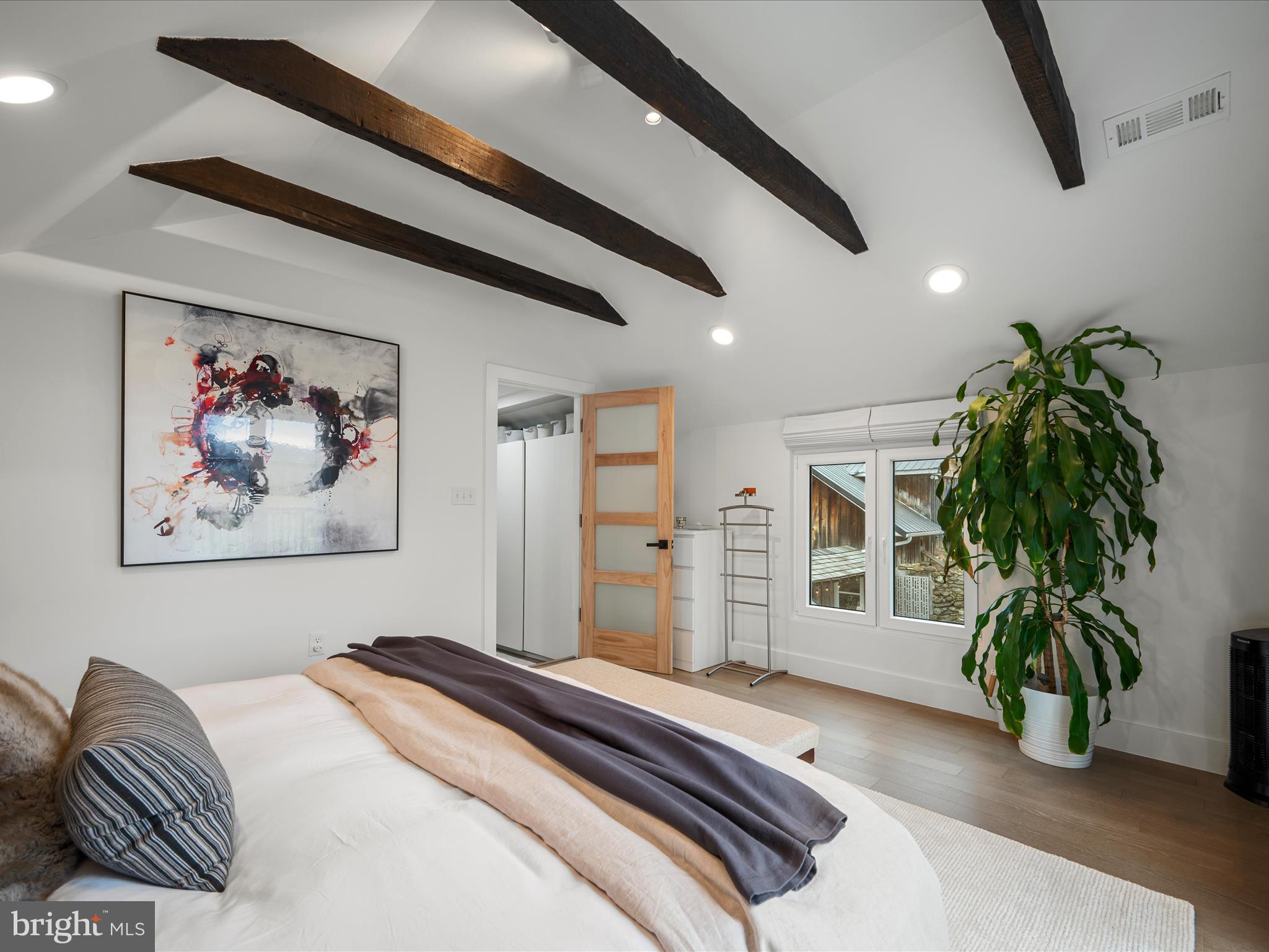 STONELEIGH - Residential