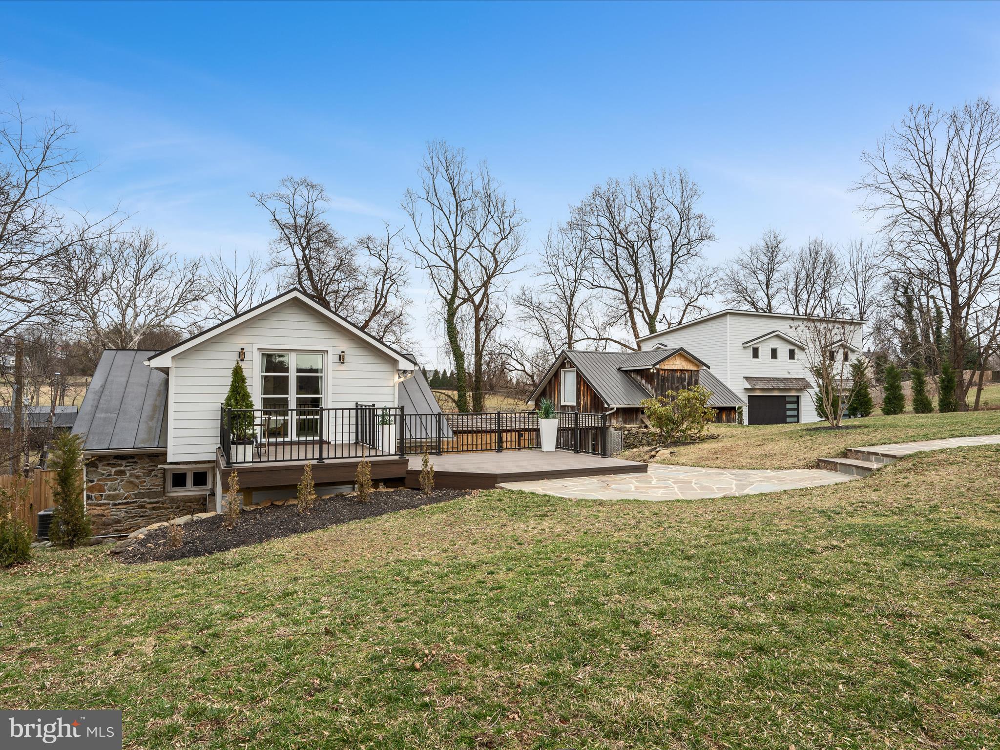 STONELEIGH - Residential