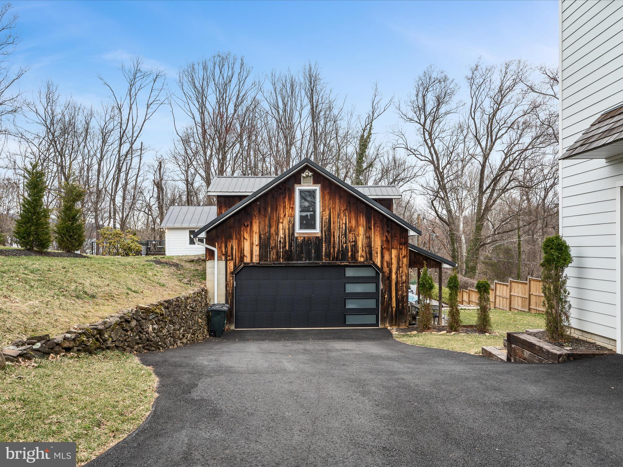 STONELEIGH - Residential