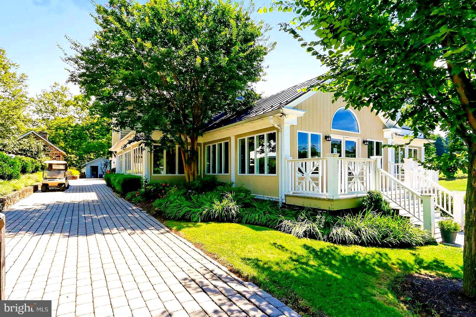 STONELEIGH - Residential