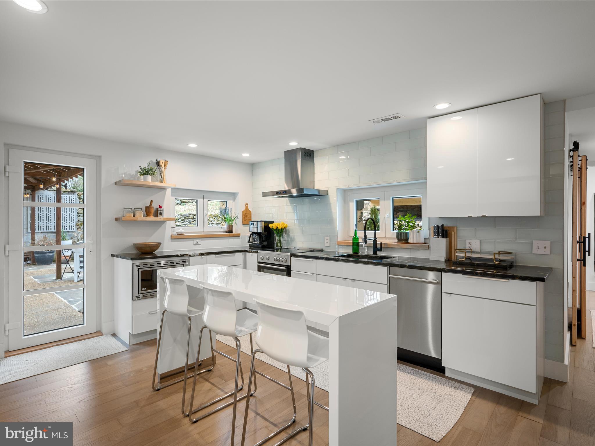 STONELEIGH - Residential