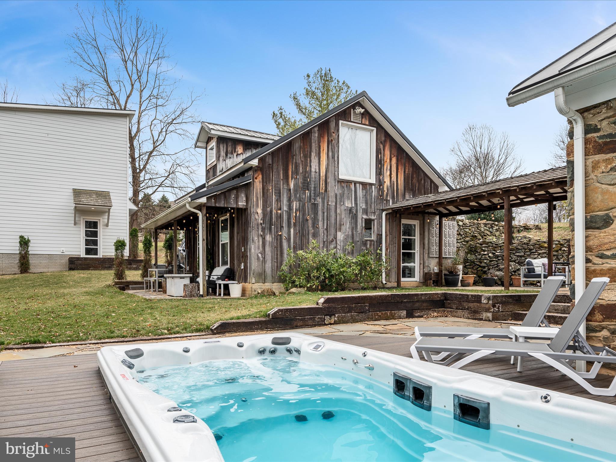 STONELEIGH - Residential