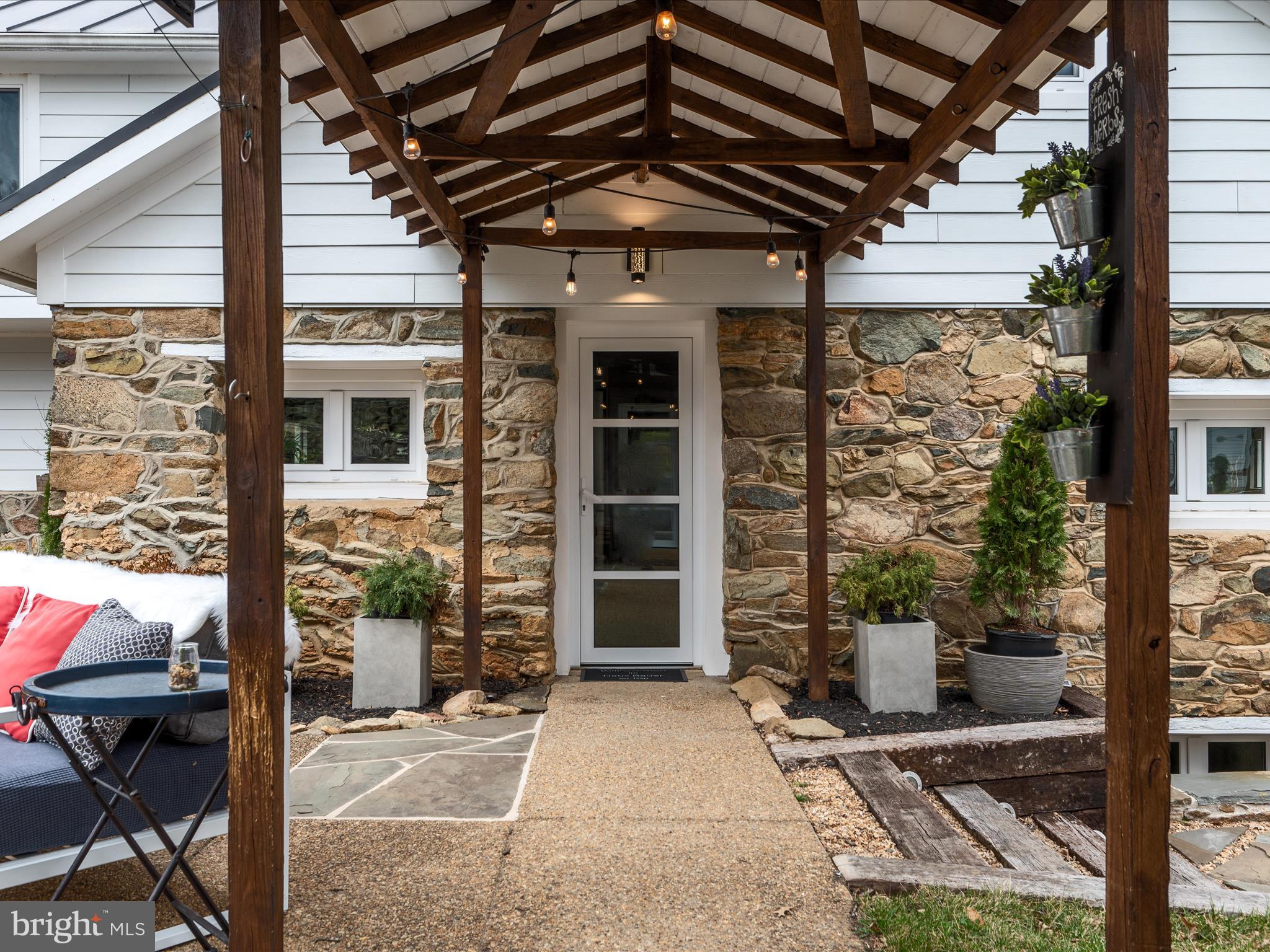 STONELEIGH - Residential