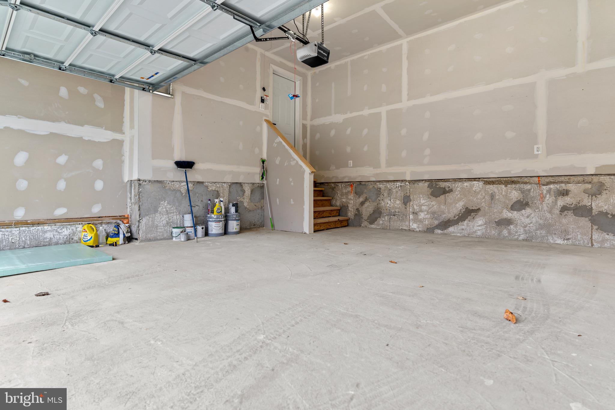 BRADBURY - Residential