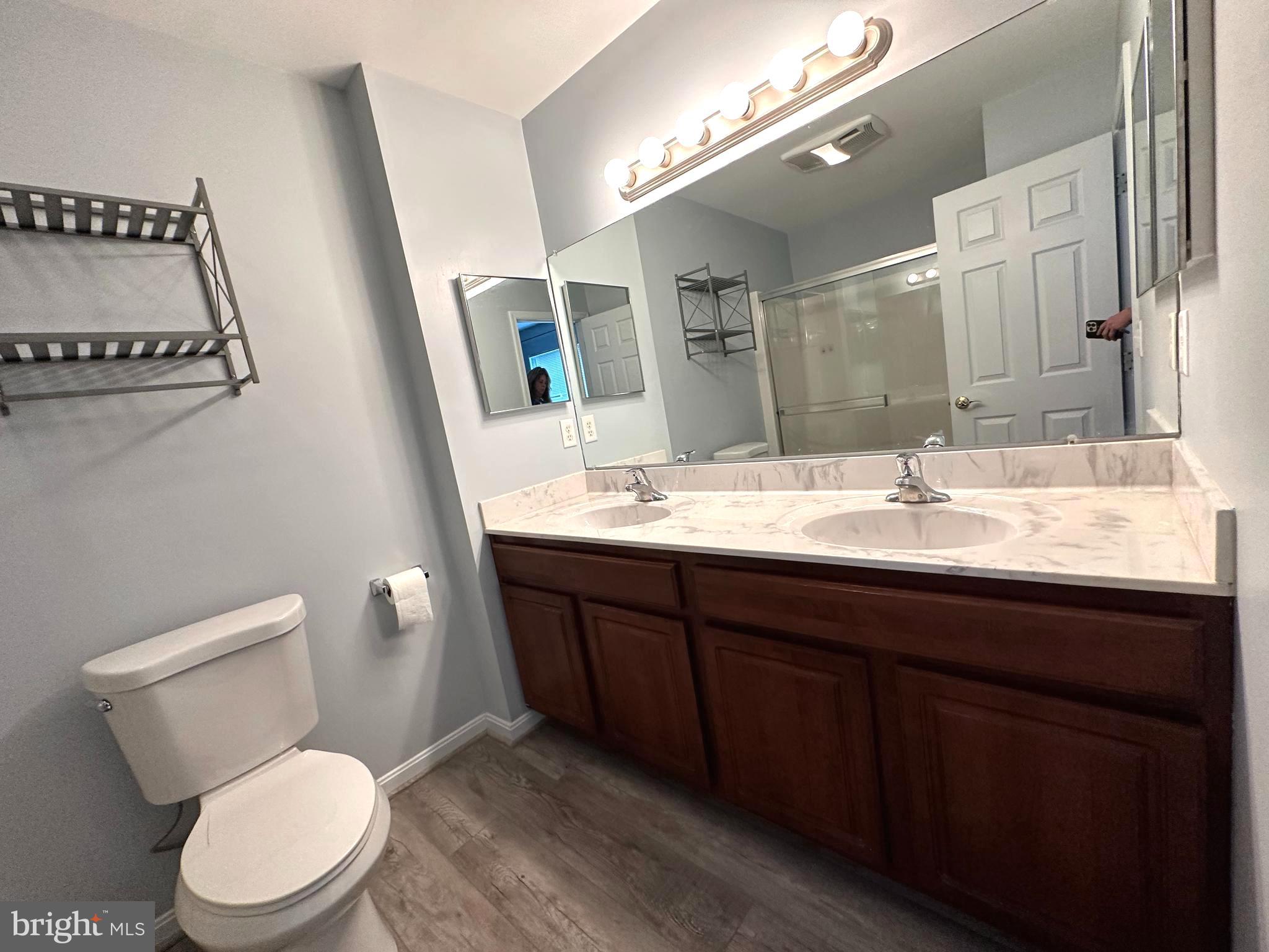 THE PINNACLE - Residential Lease