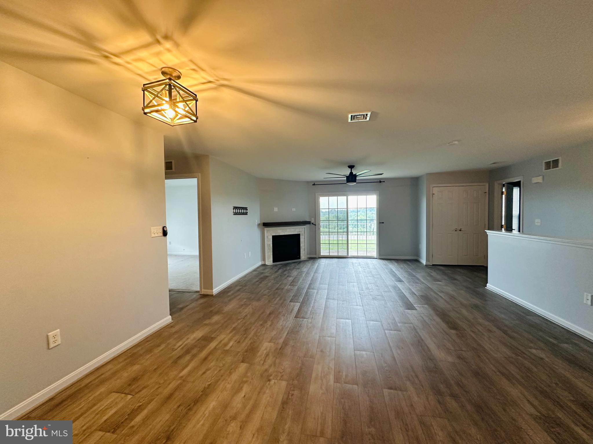 THE PINNACLE - Residential Lease