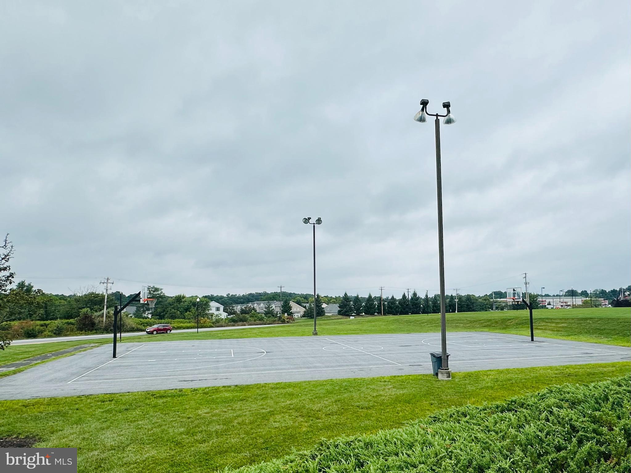 THE PINNACLE - Residential Lease