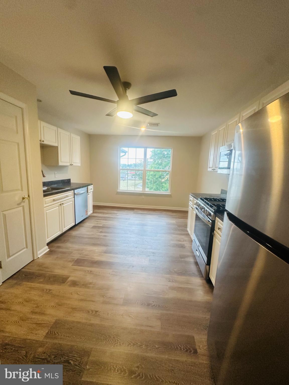 THE PINNACLE - Residential Lease